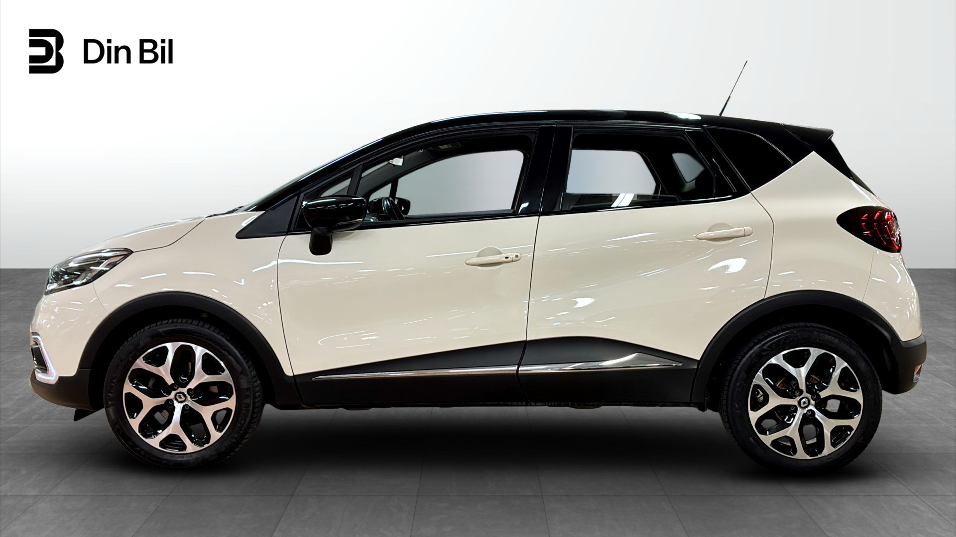 Renault Captur YZG872