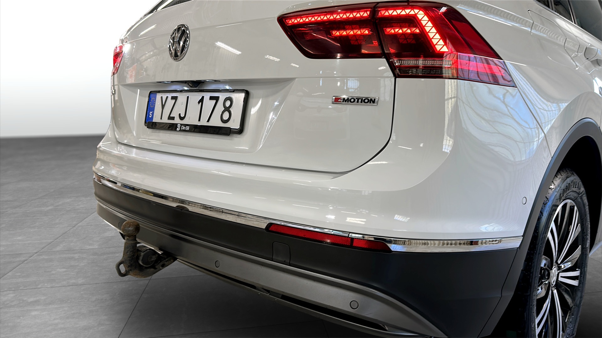 Volkswagen Tiguan YZJ178
