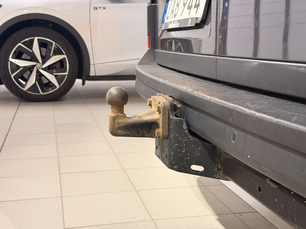 Volkswagen Crafter Skåp kort hjulbas ZAB944