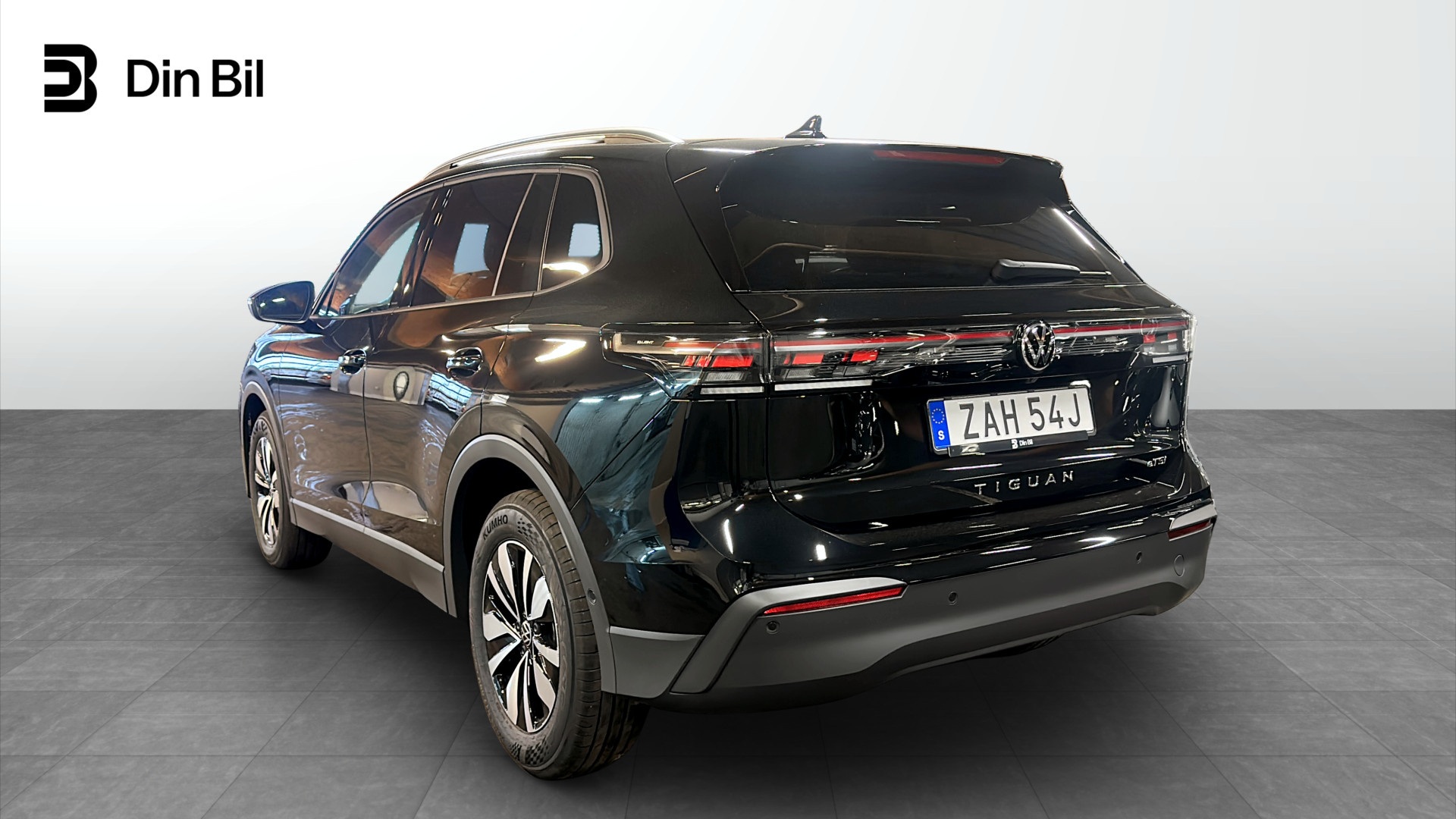 Volkswagen Tiguan ZAH54J