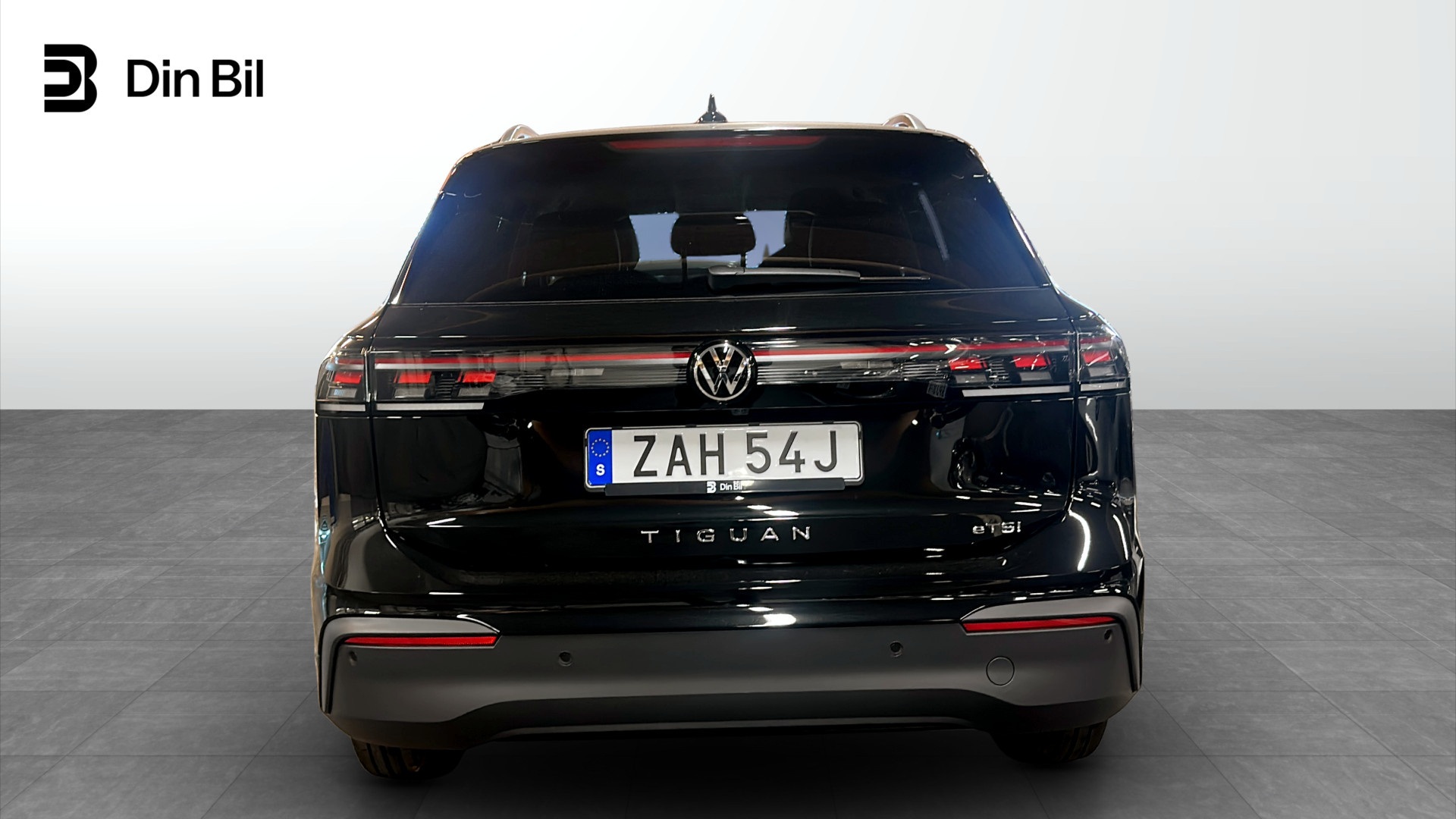 Volkswagen Tiguan ZAH54J
