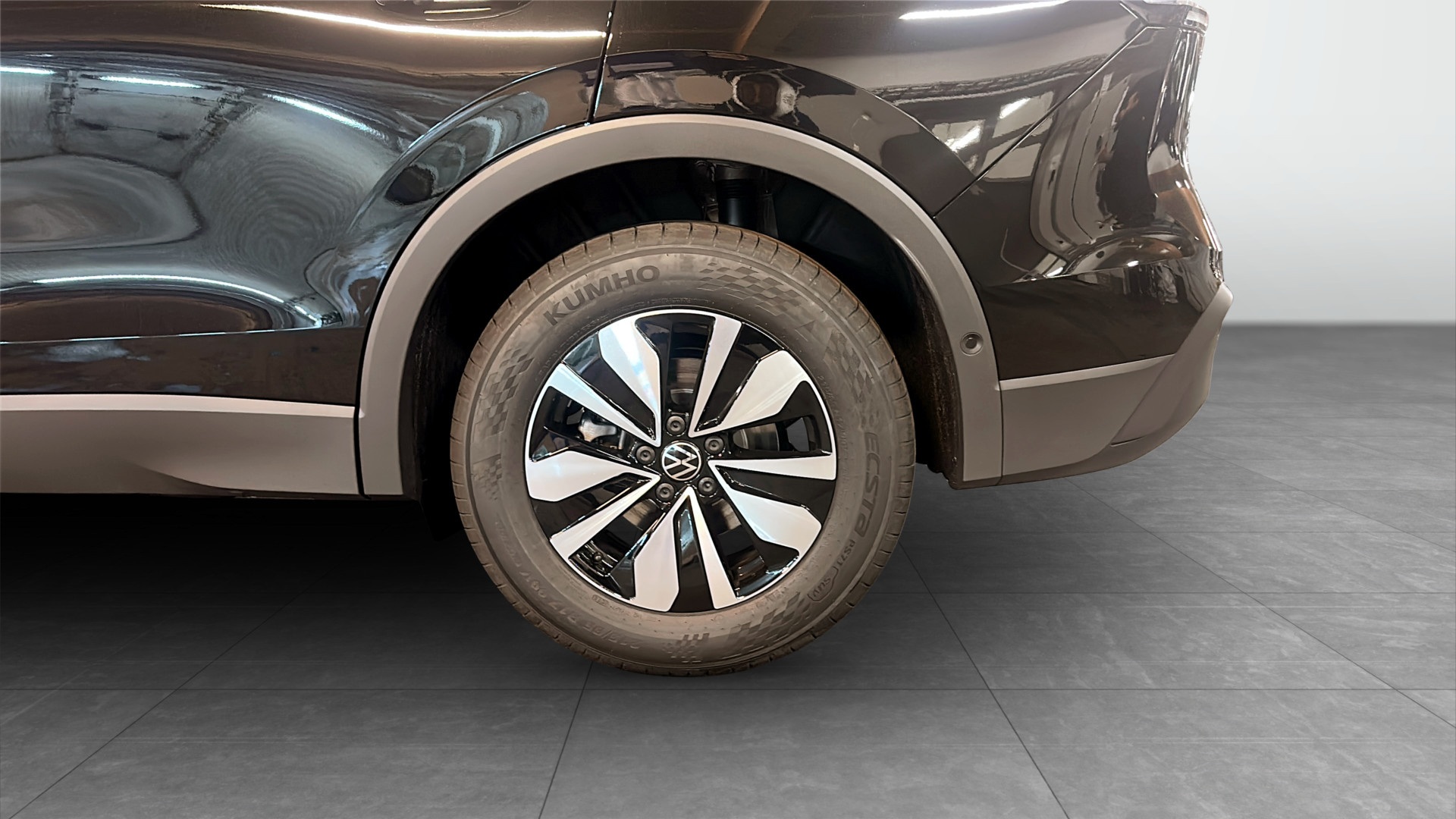 Volkswagen Tiguan ZAH54J