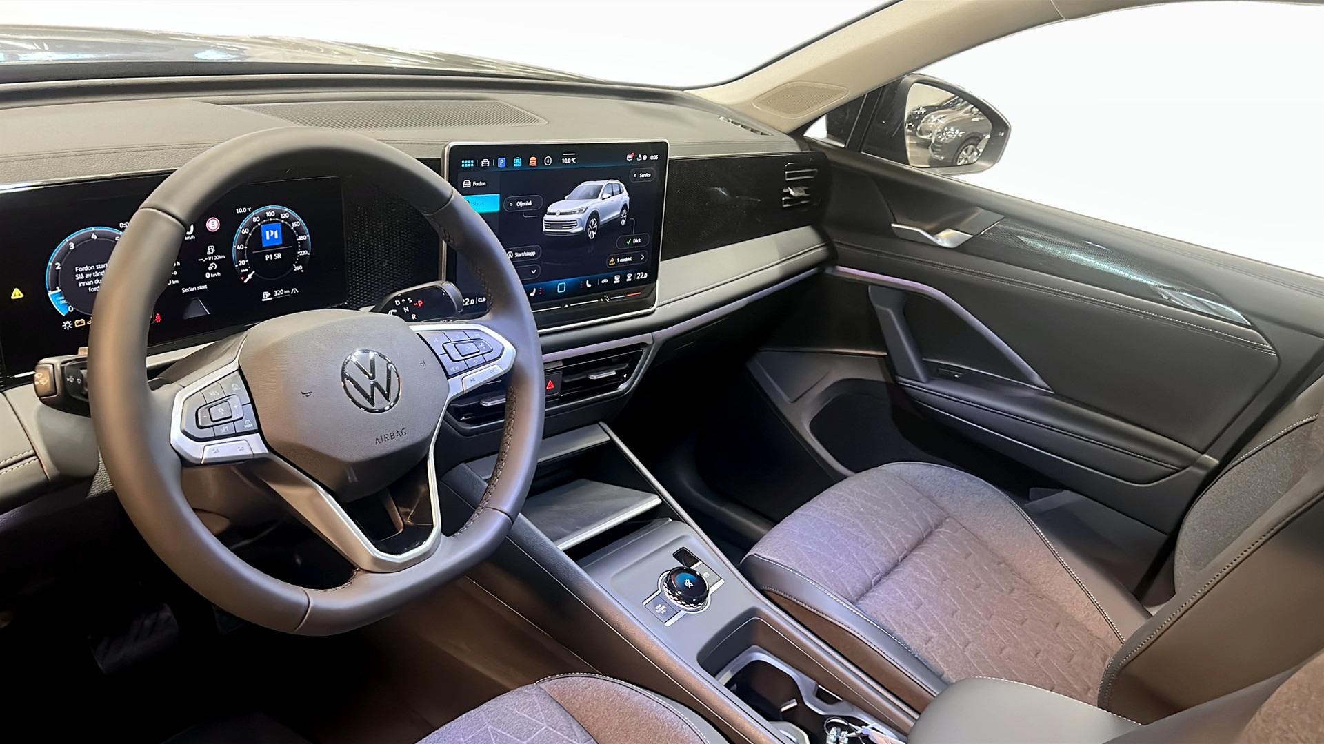 Volkswagen Tiguan ZAH54J