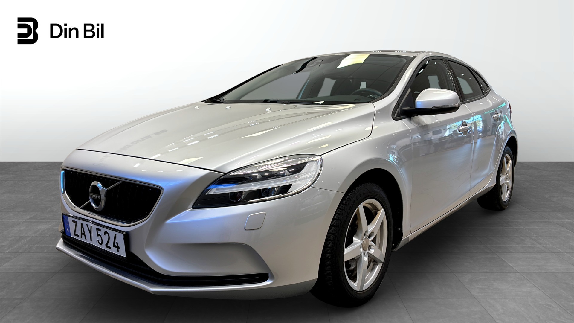 Volvo V40 2018