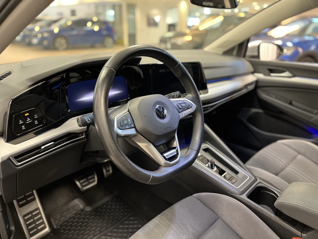 Volkswagen Golf Sportsvan ZBG03J