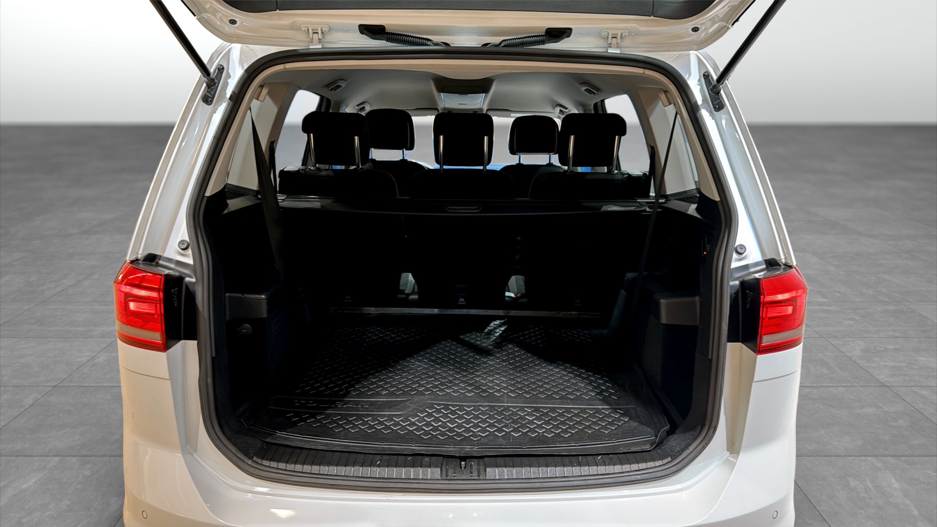 Volkswagen Touran ZBR237