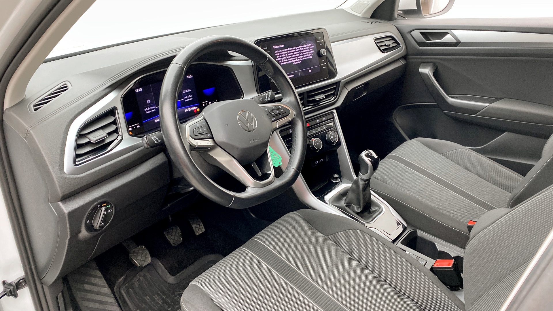 Volkswagen T-Roc ZCA12N