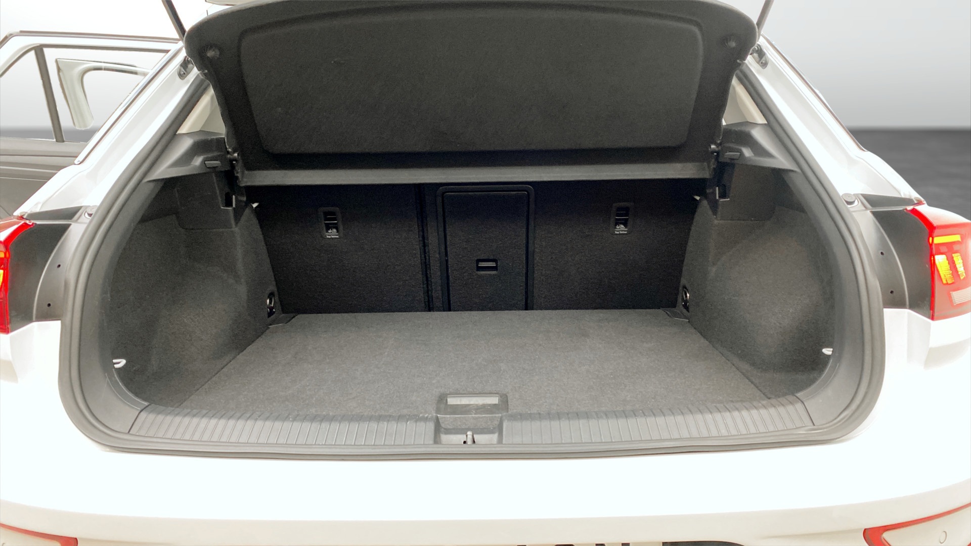 Volkswagen T-Roc ZCA12N