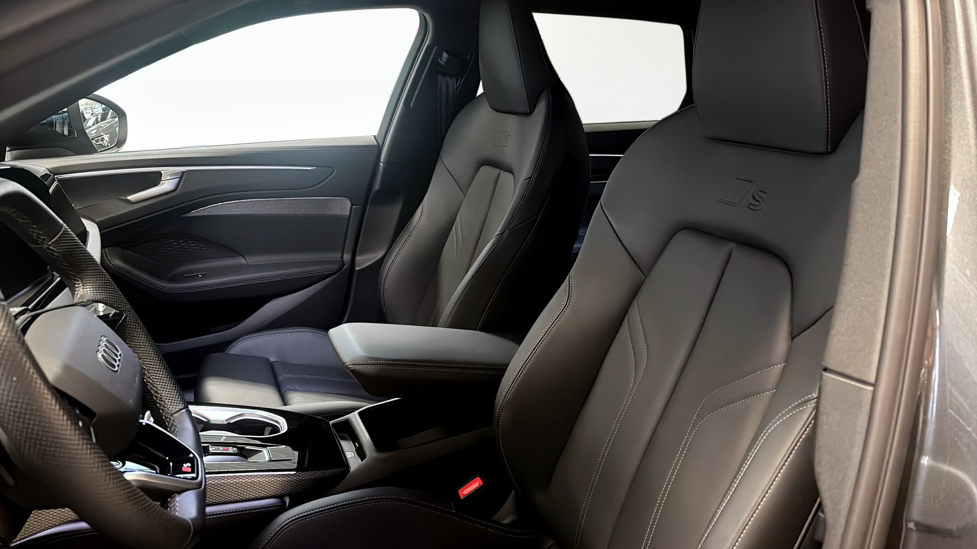 Audi A6 Avant ZCF54M