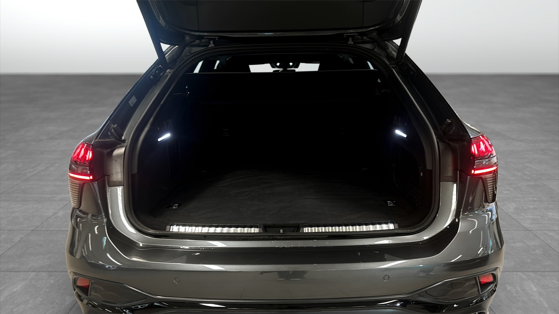 Audi A6 Avant ZCF54M