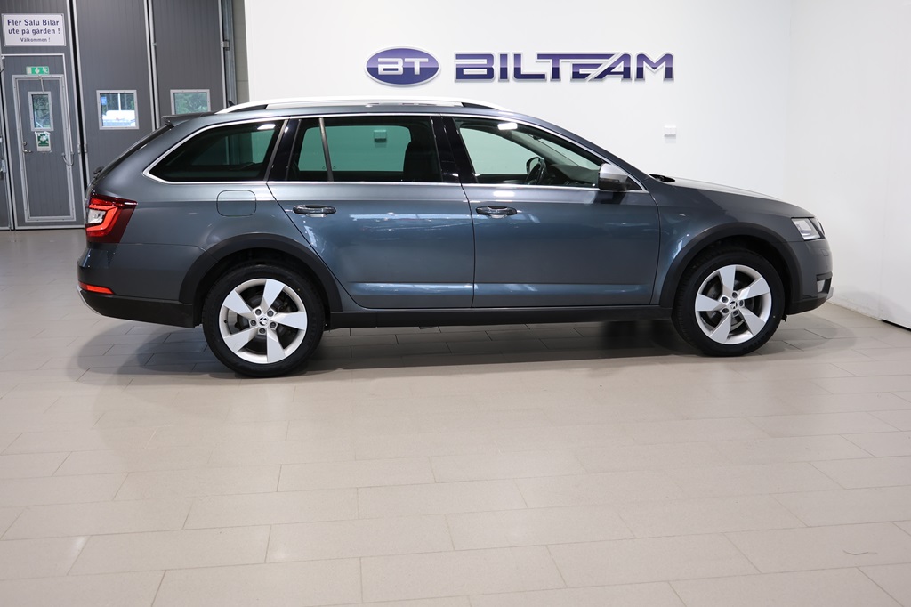Skoda Octavia Combi ZCG675