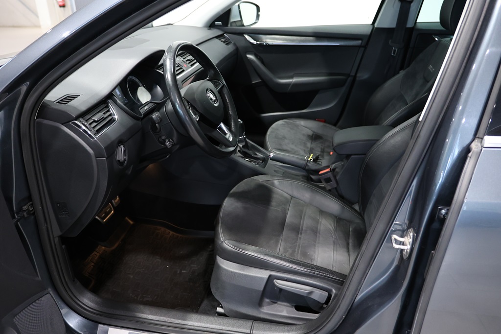 Skoda Octavia Combi ZCG675