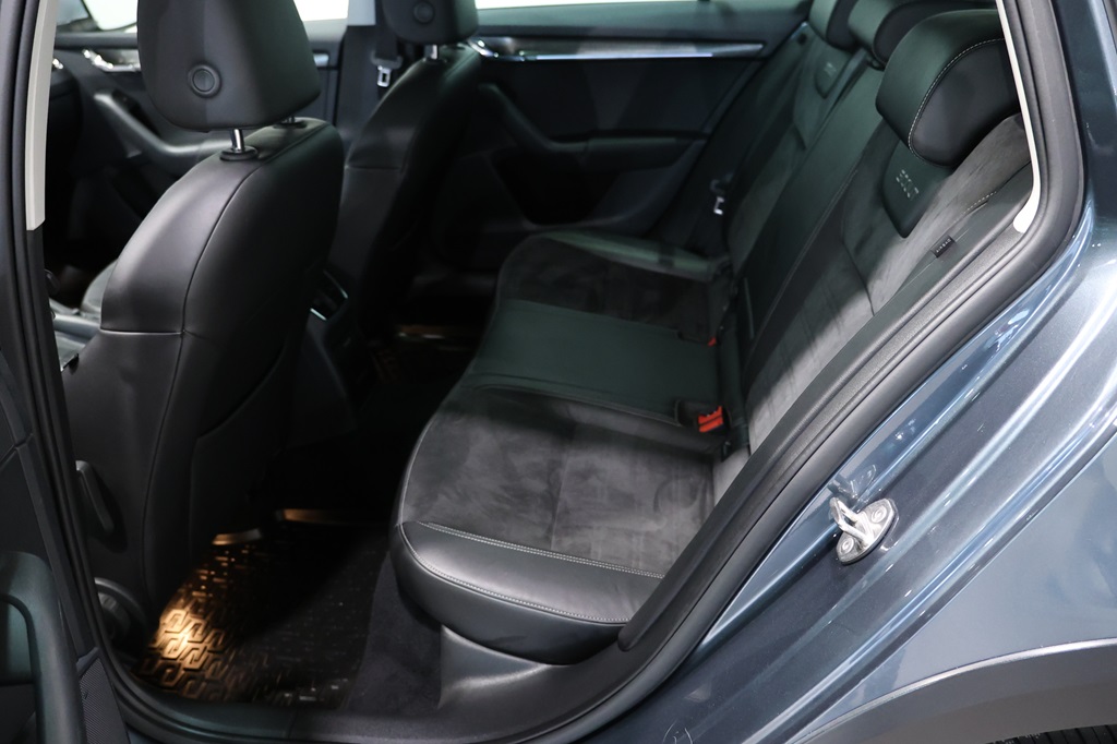 Skoda Octavia Combi ZCG675