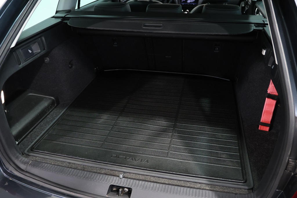 Skoda Octavia Combi ZCG675