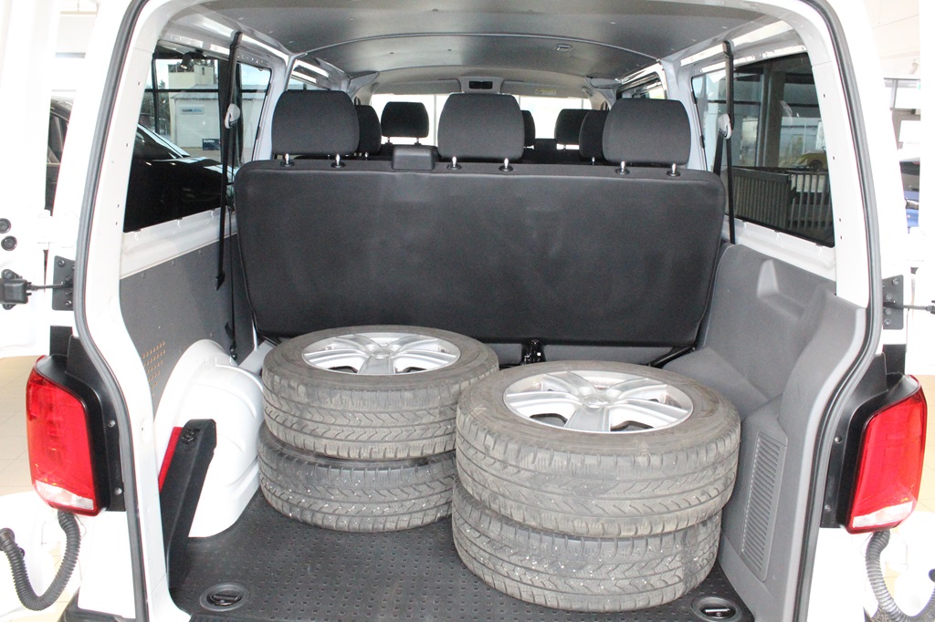 Volkswagen T6.1 Caravelle lång hjulbas ZCK126