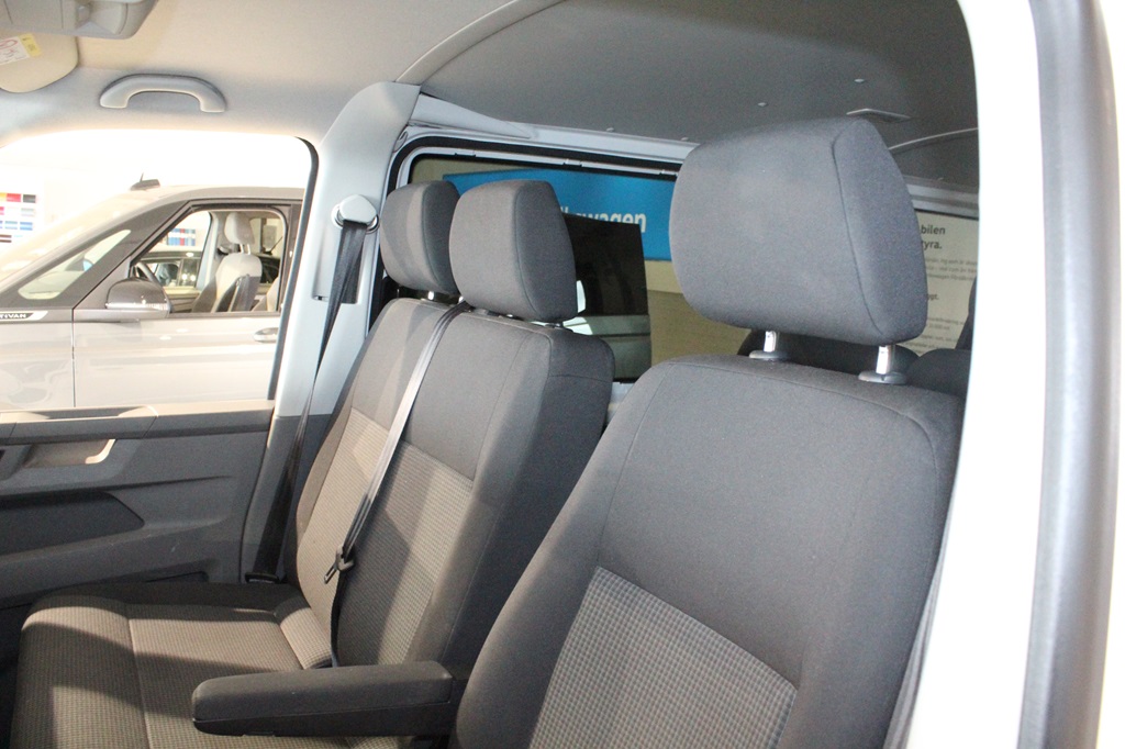 Volkswagen T6.1 Caravelle lång hjulbas ZCK126