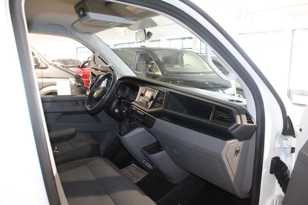 Volkswagen T6.1 Caravelle lång hjulbas ZCK126