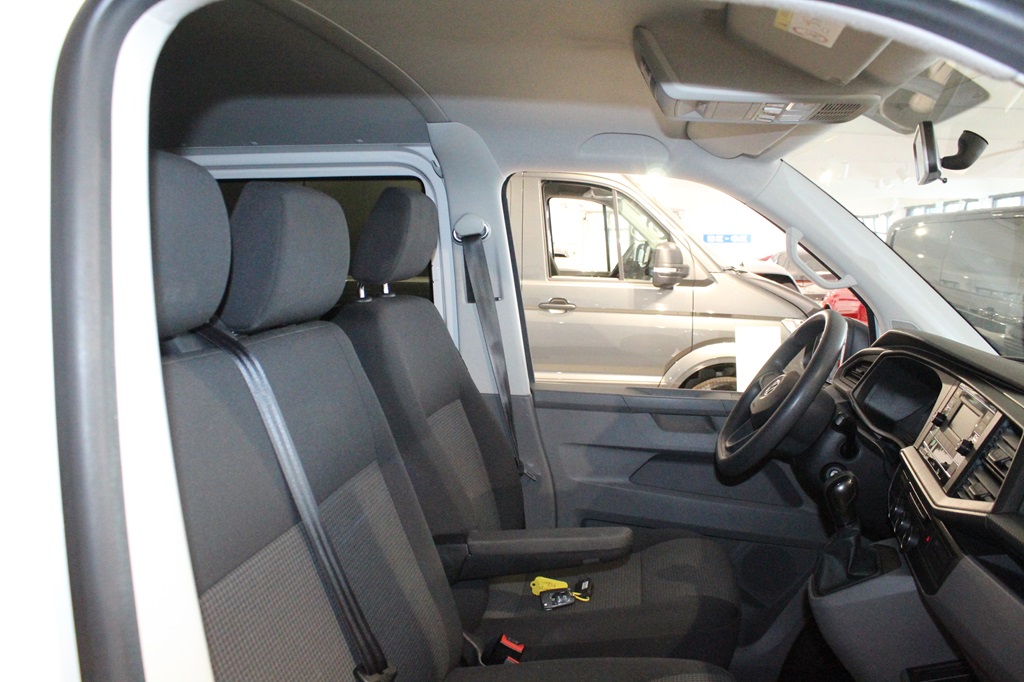 Volkswagen T6.1 Caravelle lång hjulbas ZCK126