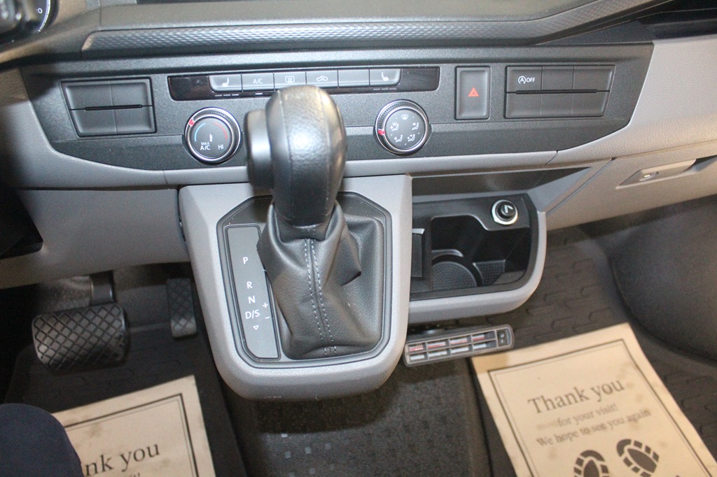 Volkswagen T6.1 Caravelle lång hjulbas ZCK126