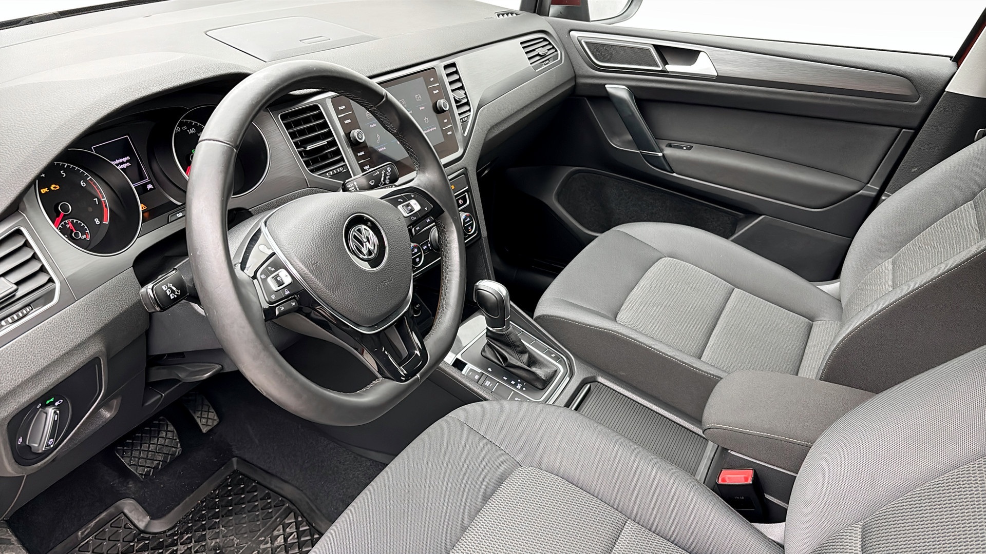 Volkswagen Golf Sportsvan ZCP300