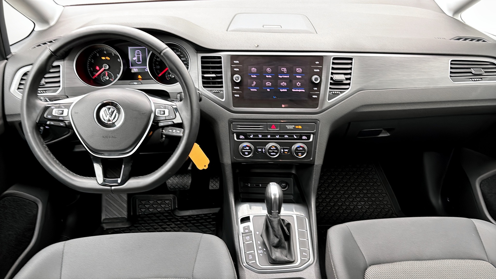 Volkswagen Golf Sportsvan ZCP300