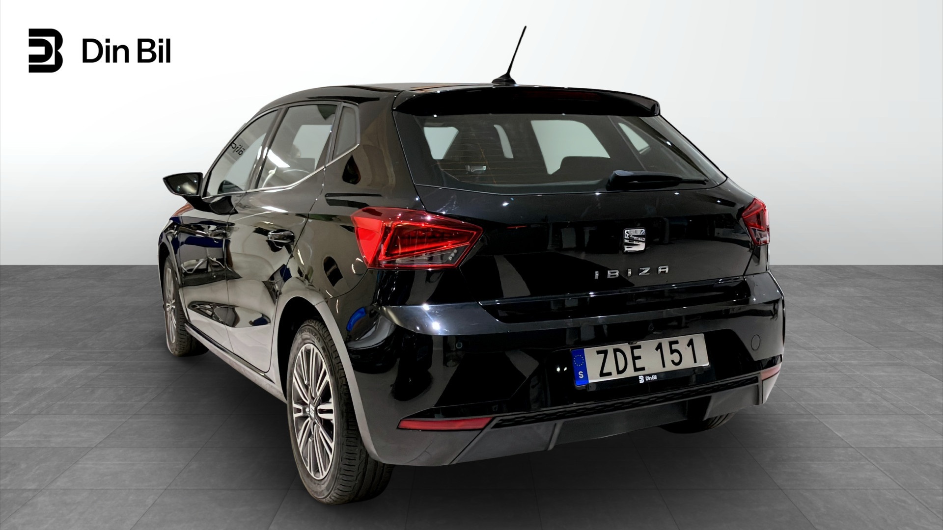 SEAT Ibiza ZDE151