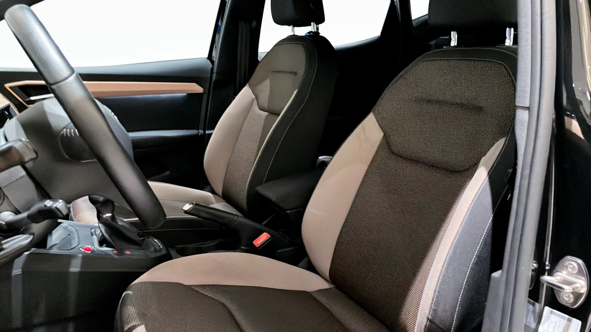 SEAT Ibiza ZDE151