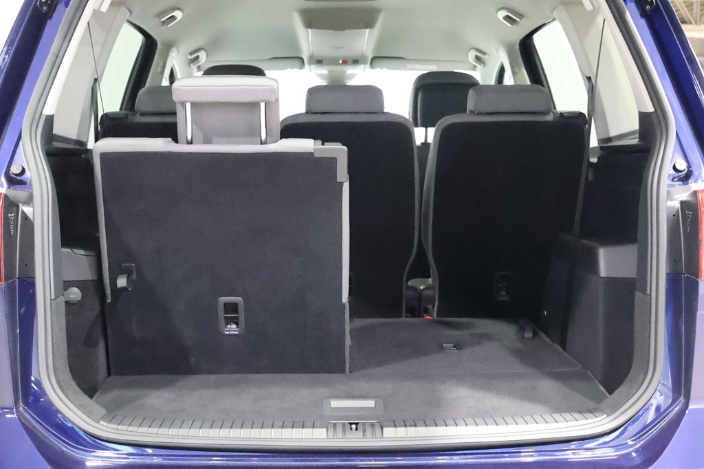 Volkswagen Touran ZDE17N