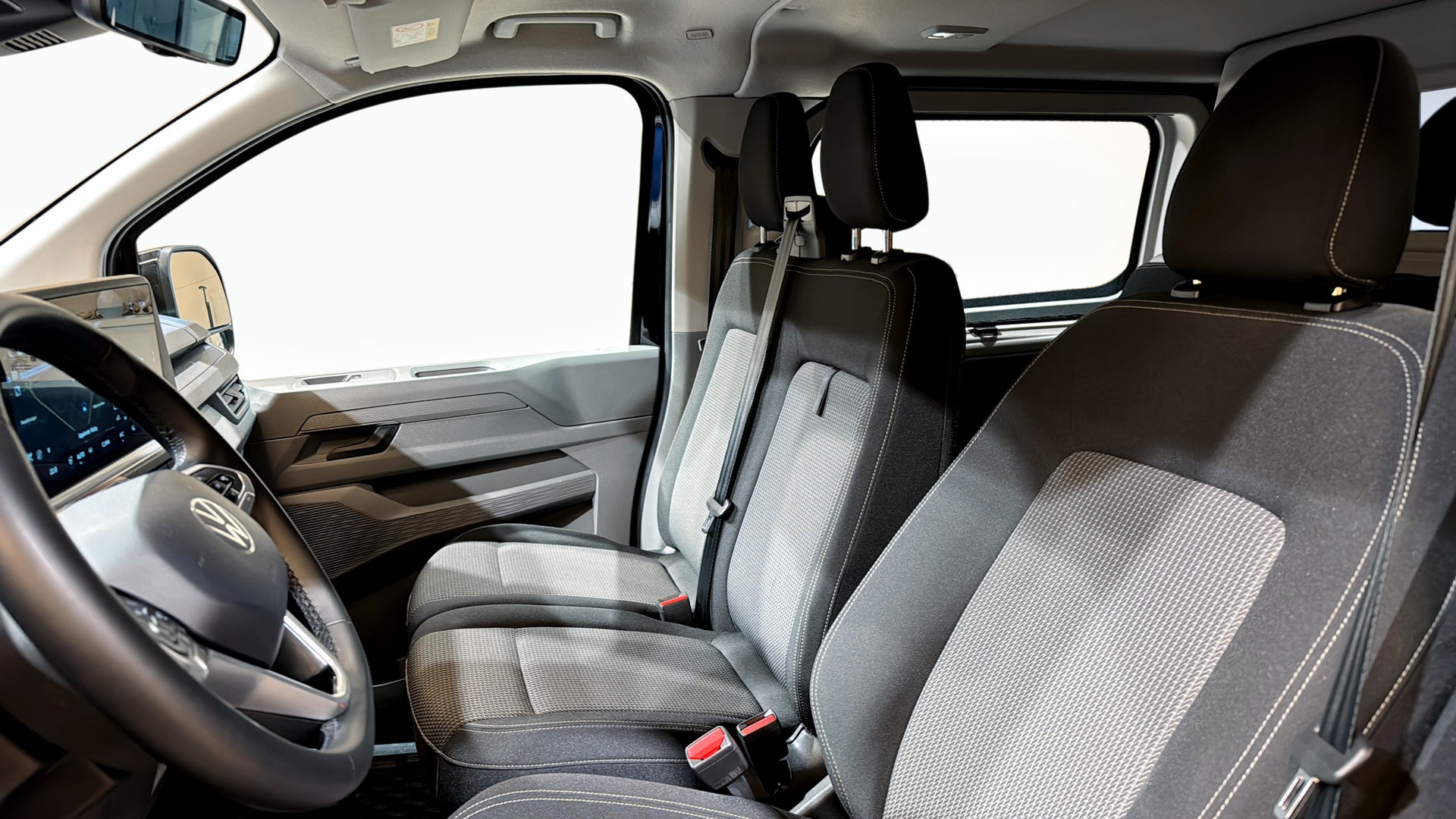 Volkswagen T7 Transporter ZDH17Y