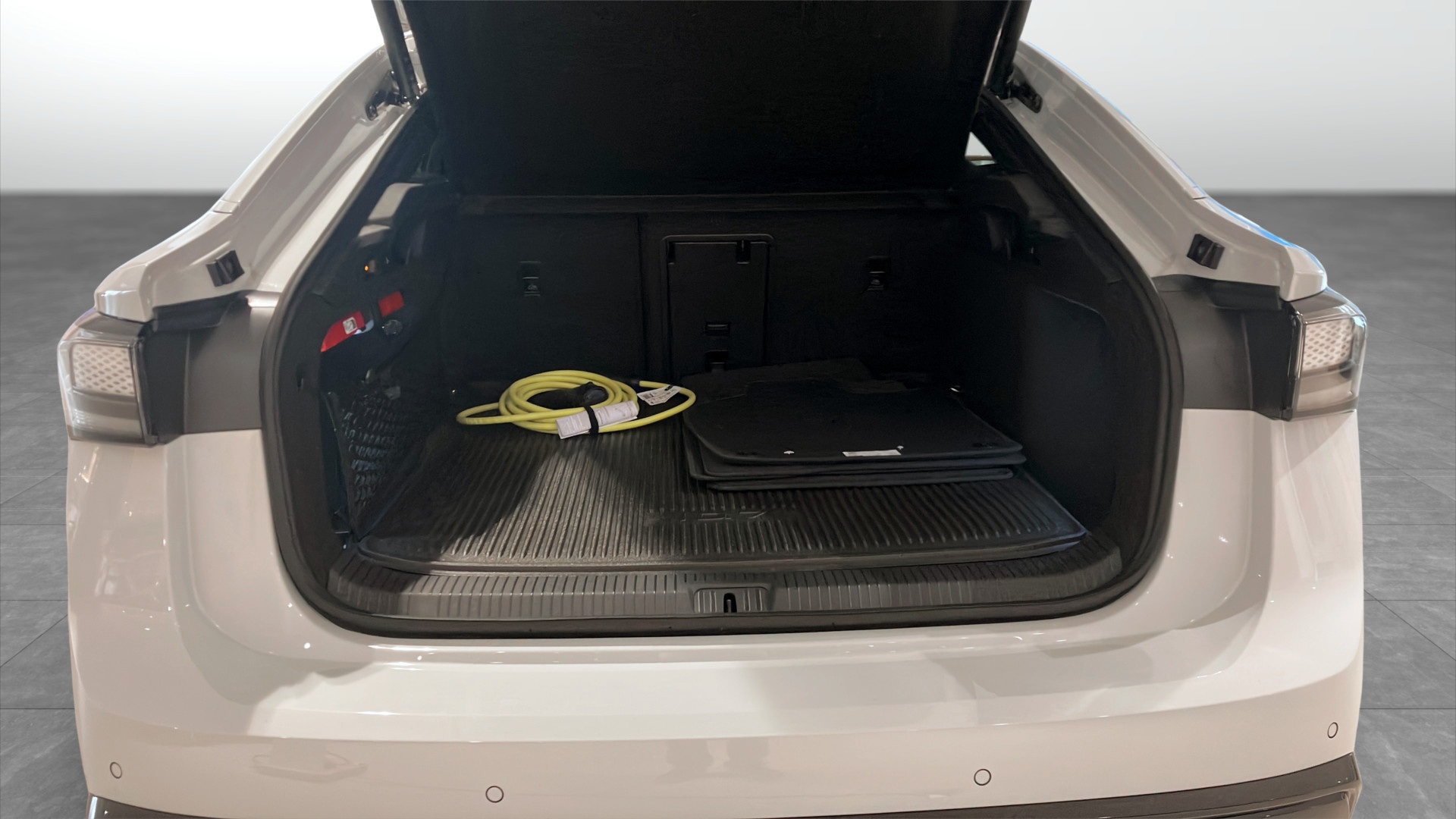 Volkswagen ID.7 ZDJ09P