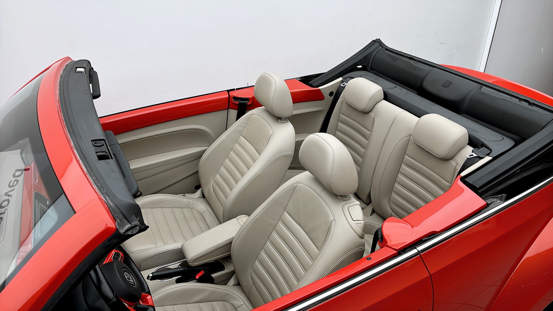 Volkswagen Beetle Cabriolet ZDM640