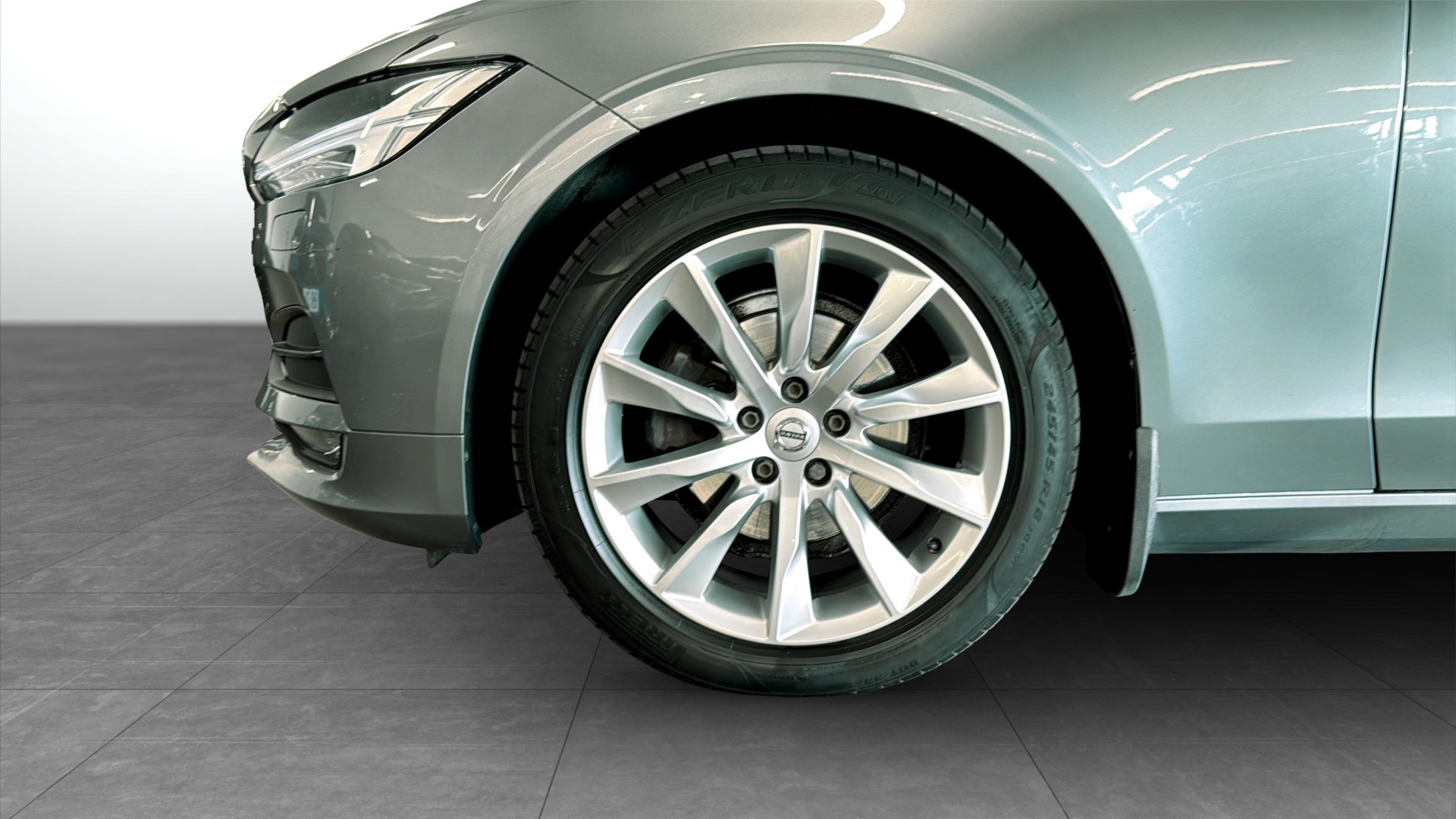 Volvo V90 ZED885
