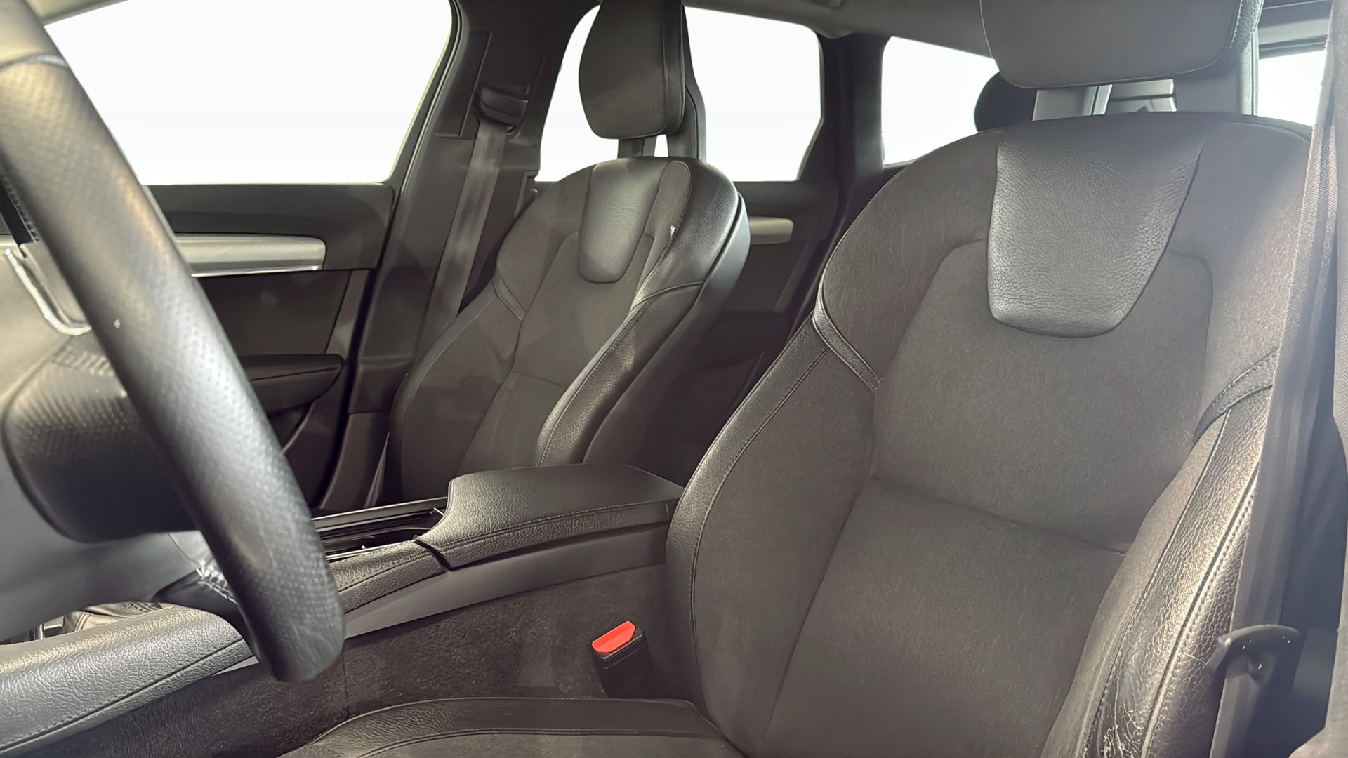 Volvo V90 ZED885
