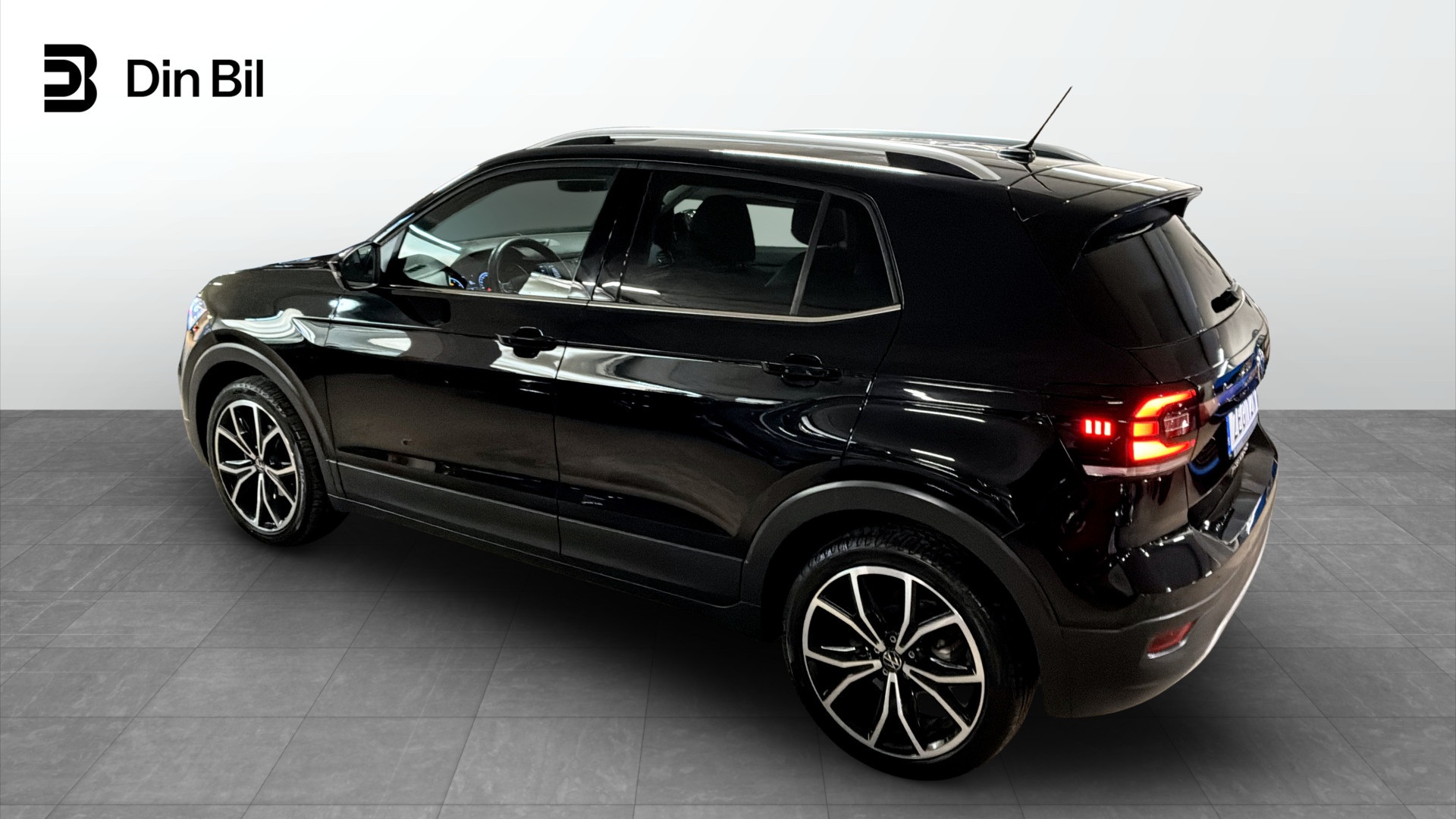Volkswagen T-Cross ZEG12N