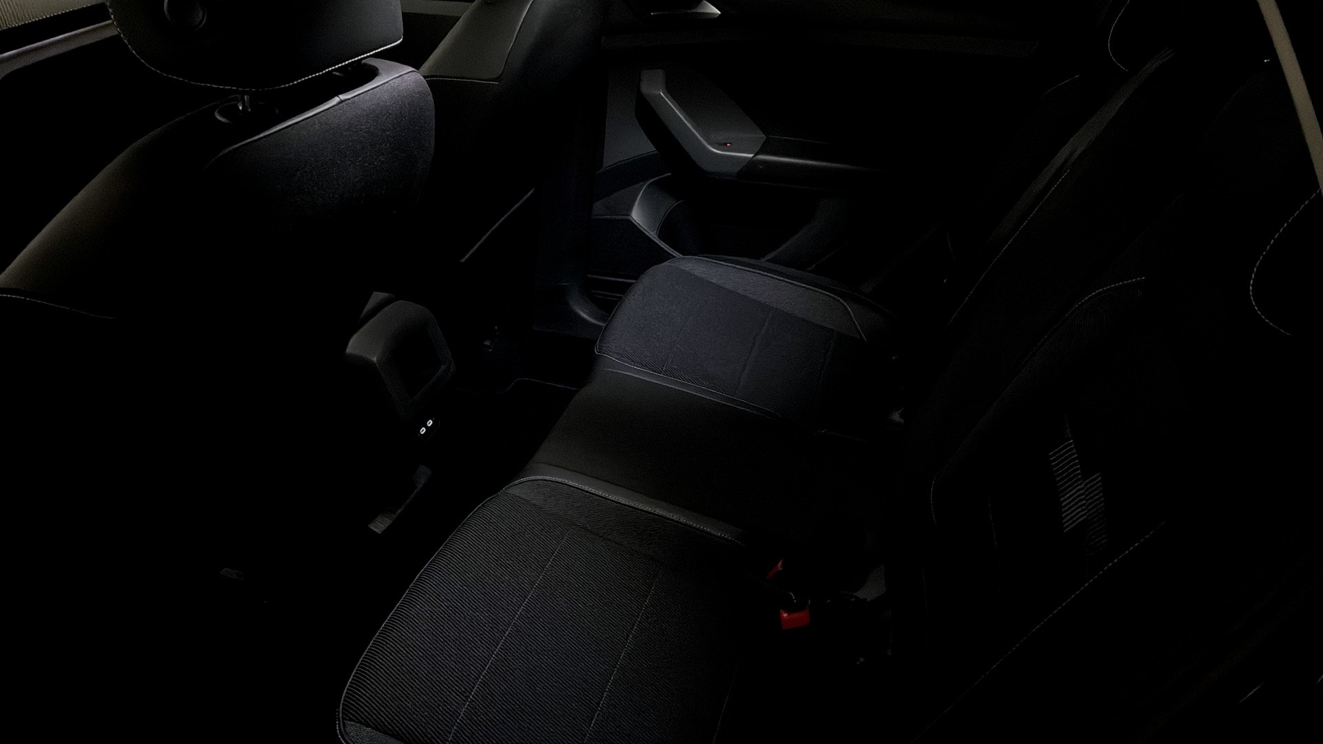 Volkswagen T-Cross ZEG12N