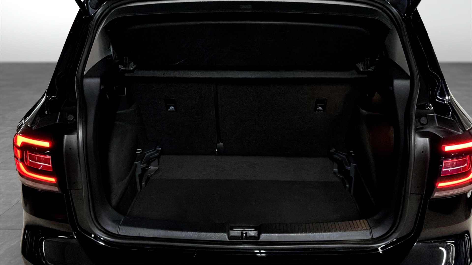 Volkswagen T-Cross ZEG12N