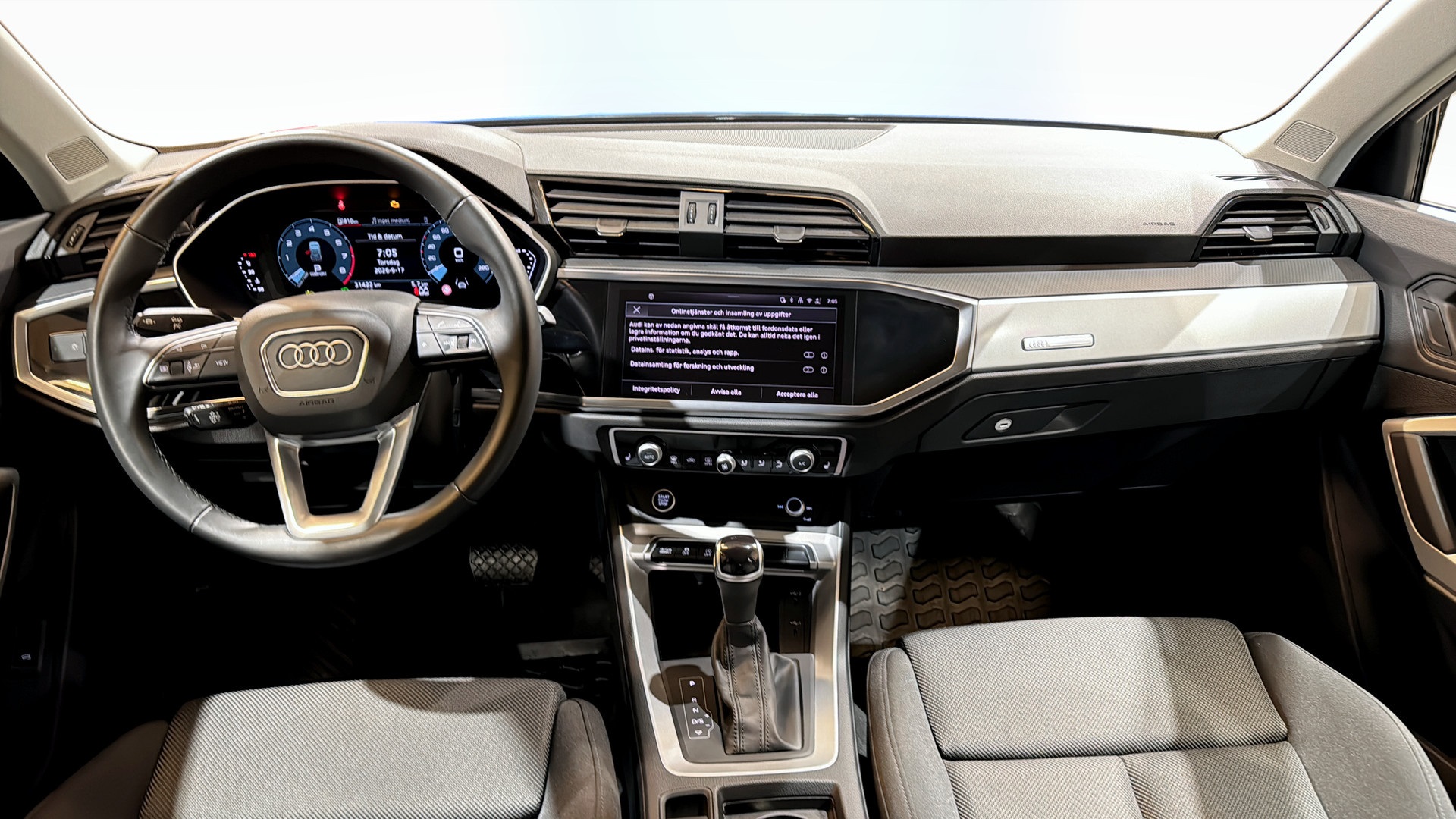 Audi Q3 ZEG554