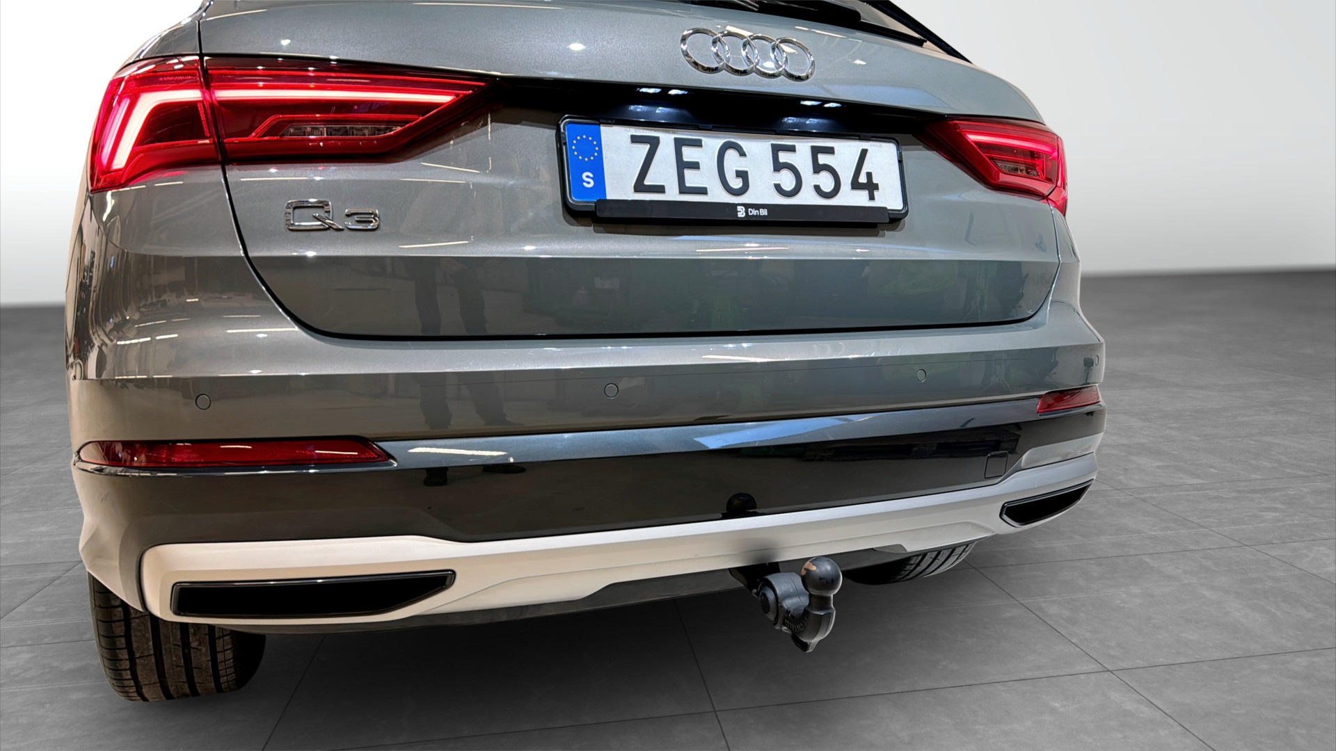 Audi Q3 ZEG554