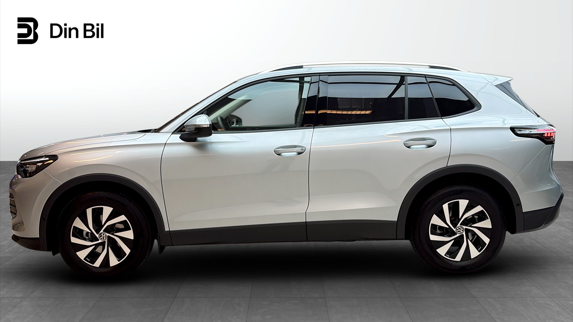 Volkswagen Tiguan ZEJ08H