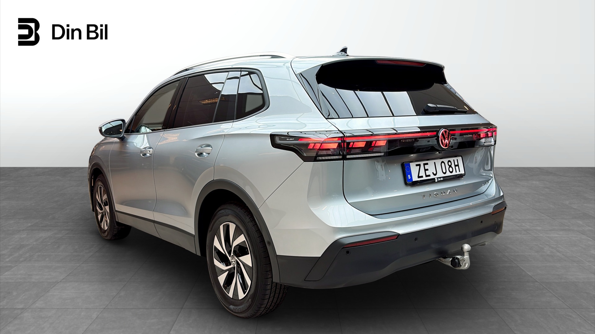 Volkswagen Tiguan ZEJ08H
