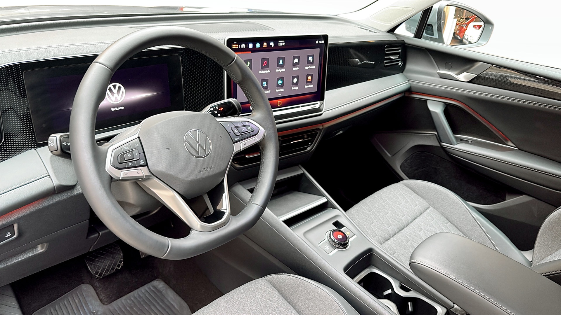 Volkswagen Tiguan ZEJ08H