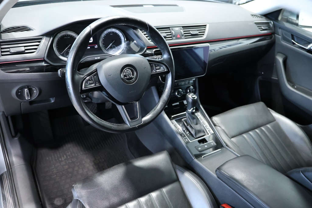 Skoda Superb Combi ZEL491