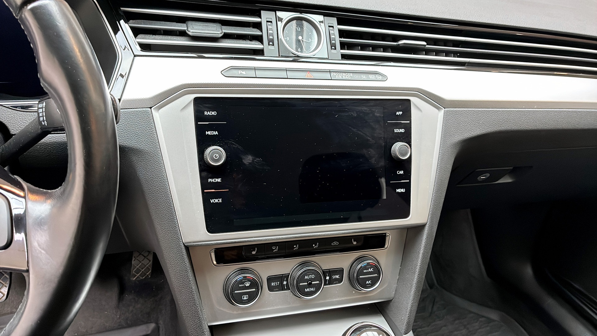 Volkswagen Passat ZEY516