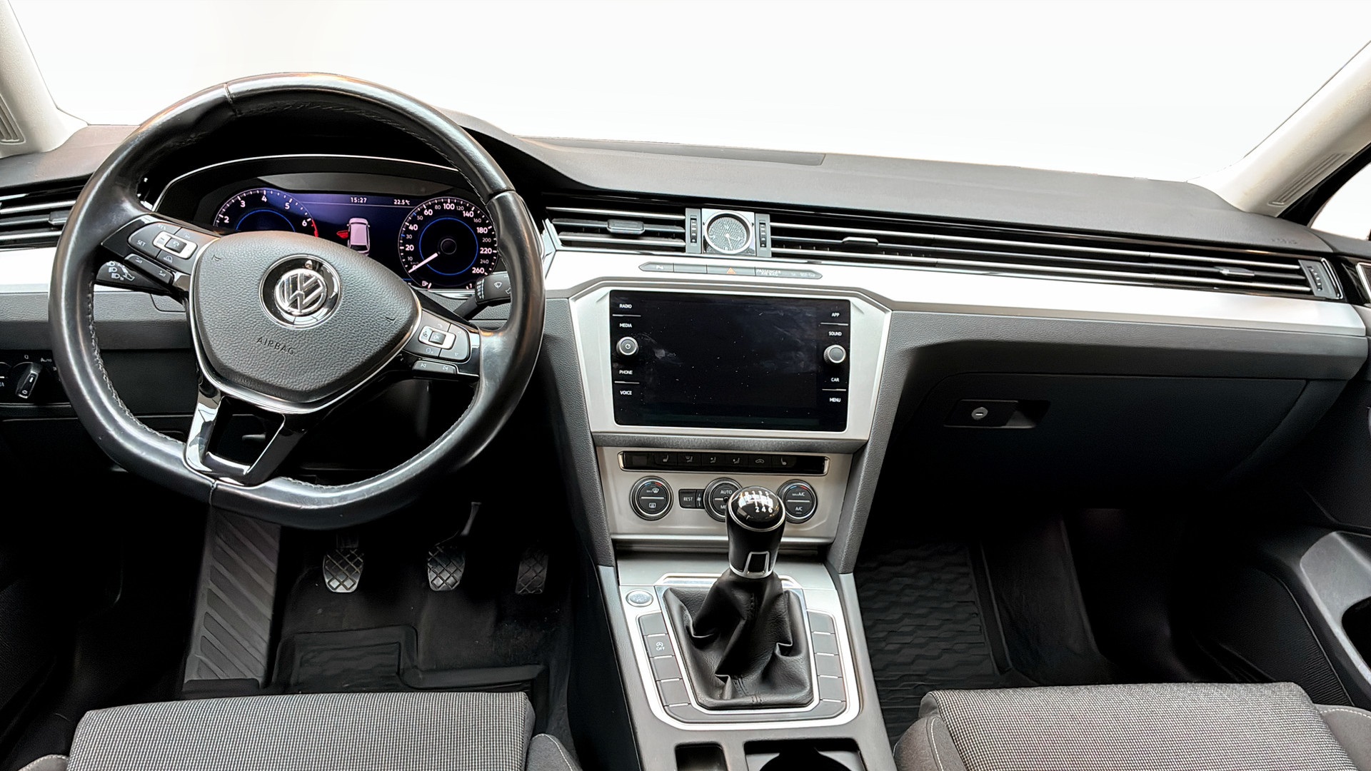 Volkswagen Passat ZEY516