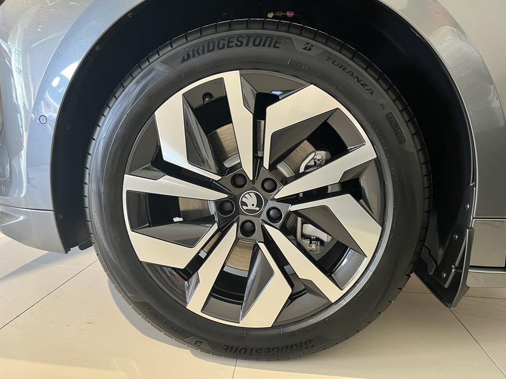 Skoda Enyaq ZGU718