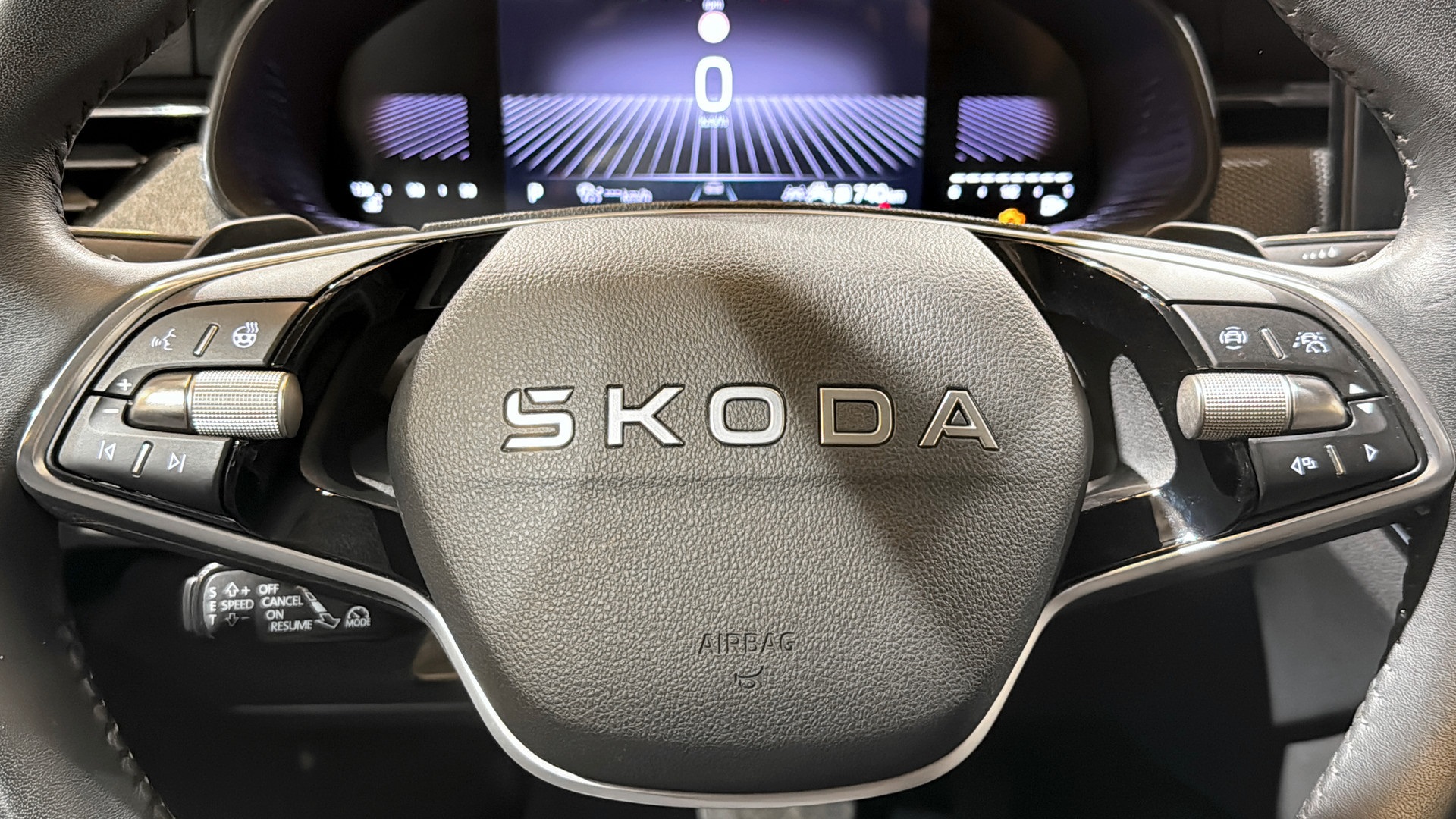 Skoda Kamiq ZHJ54M