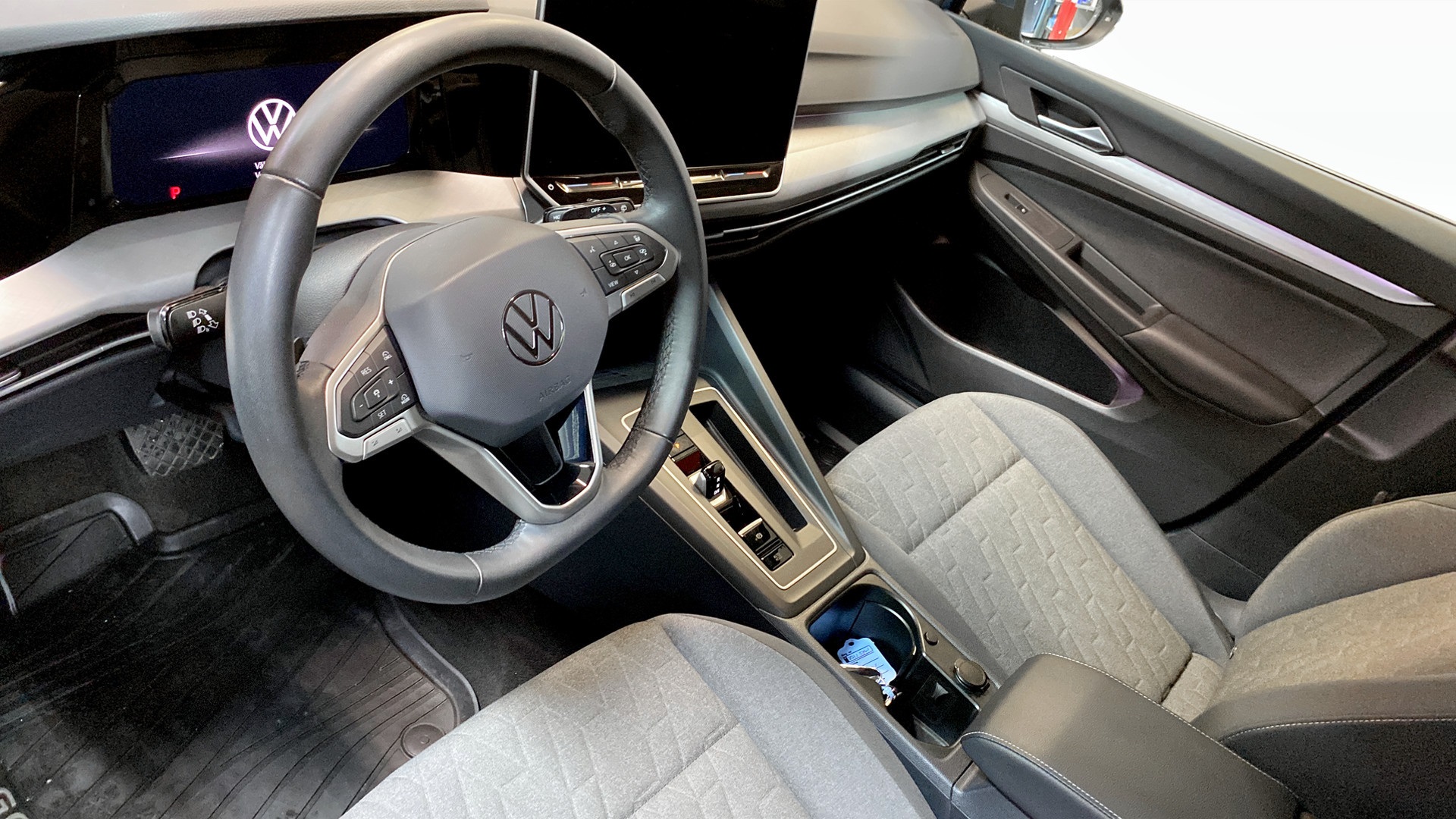 Volkswagen Golf ZHJ54W