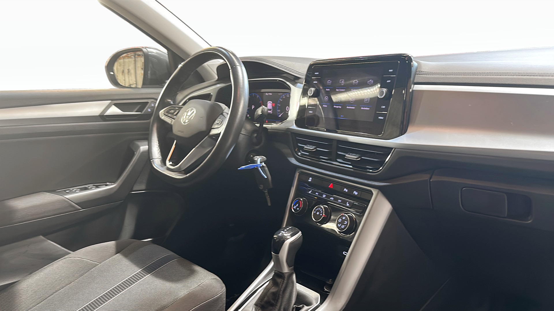 Volkswagen T-Roc ZJA107