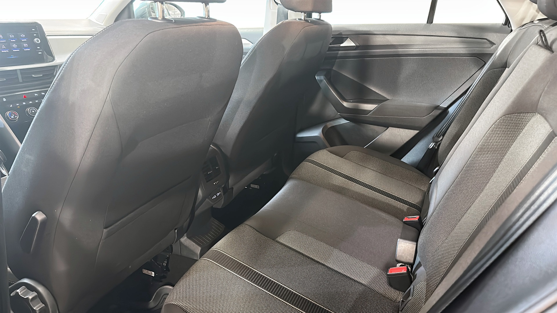 Volkswagen T-Roc ZJA107