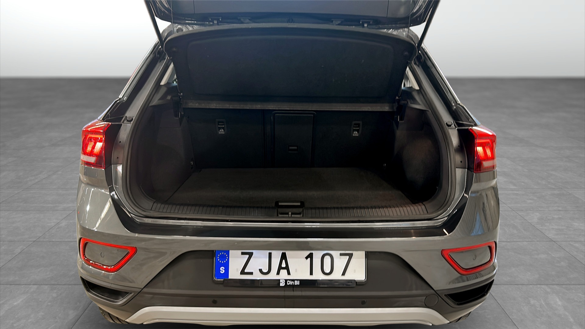 Volkswagen T-Roc ZJA107